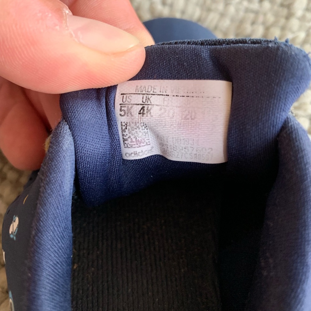 Little boys adidas shoes - Picture 5 of 5